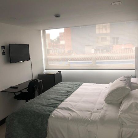 Hotel Serenity Corferias Богота Экстерьер фото